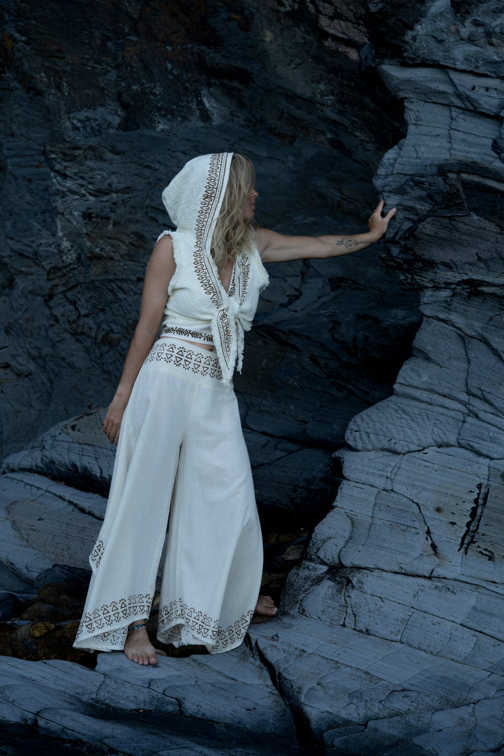 Hood Festival Crop Top - Neverland Boutique